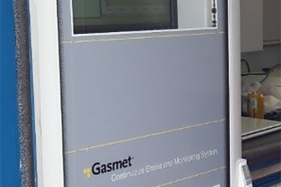 Gecertificeerde CEMS in mobiele meetcontainer